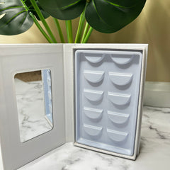 Beauté Blinks Lash Book